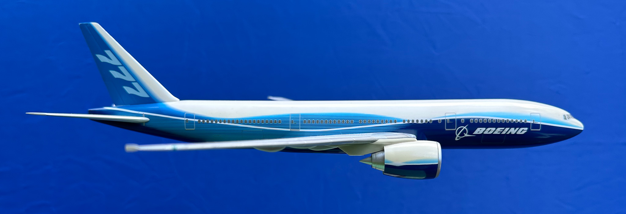 Boeing 777 - Travel with Buddy and Jordan